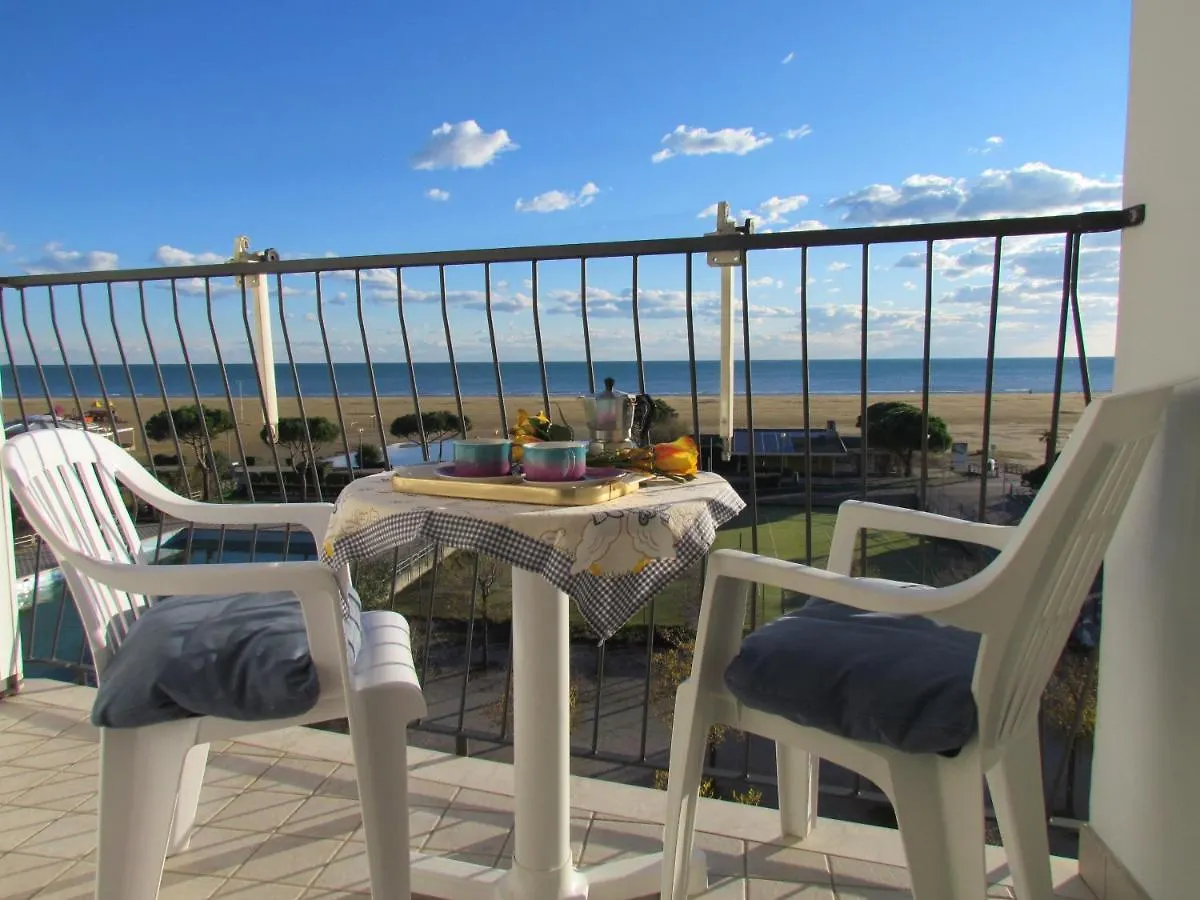 Luminous Flat With Frontal Sea View - Beahost Apartment Bibione 0*,