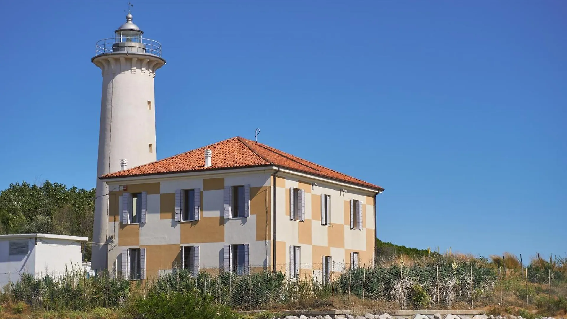 Luminous Flat With Frontal Sea View - Beahost Apartment Bibione Italy