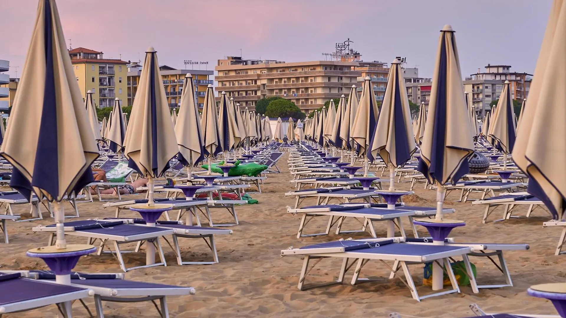 Luminous Flat With Frontal Sea View - Beahost Apartment Bibione 0*,